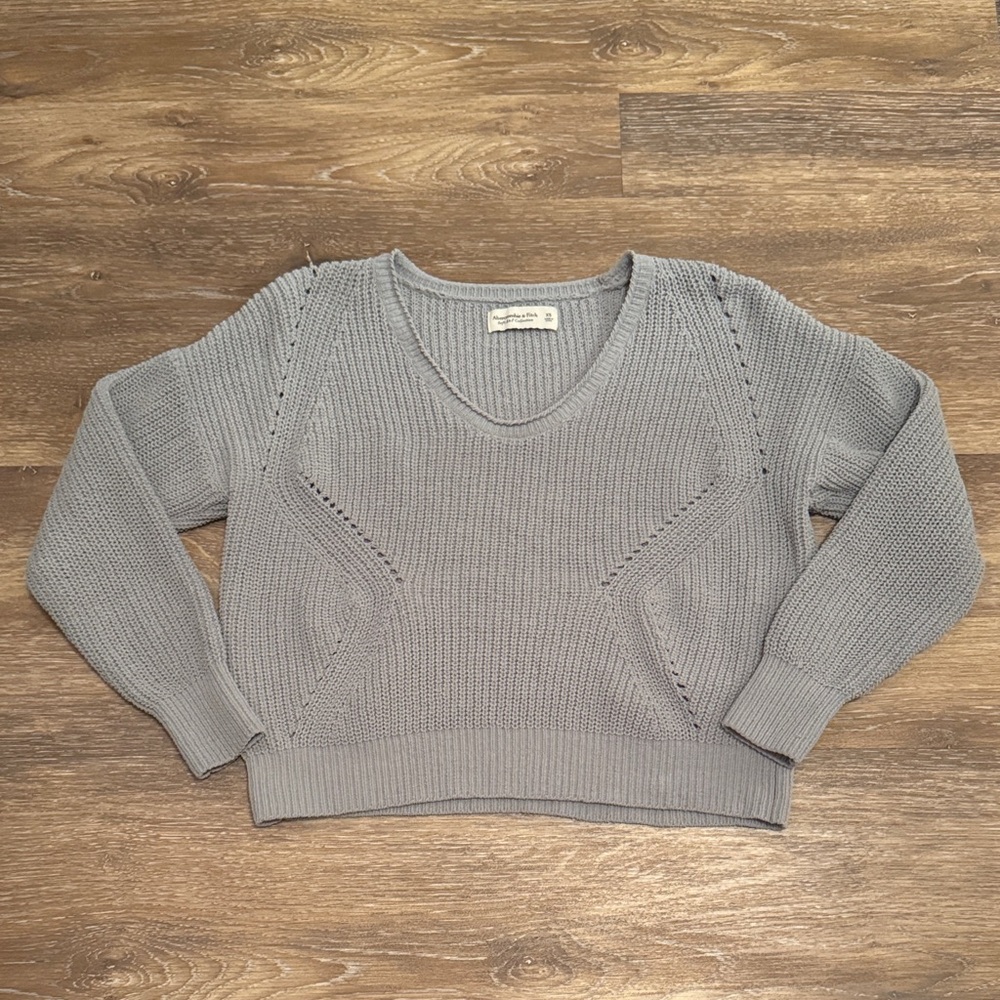 Abercrombie & Fitch V-Neck Sweater